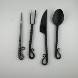 Viking Cutlery 4 Piece Set with Case